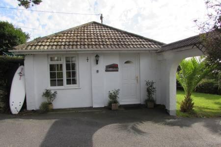 Camellia Chalet Germoe Exterior photo